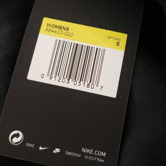 Nike Women's Sportswear Advance 15 884410 Capri Joggers Small  NWT - Picture 3 of 3